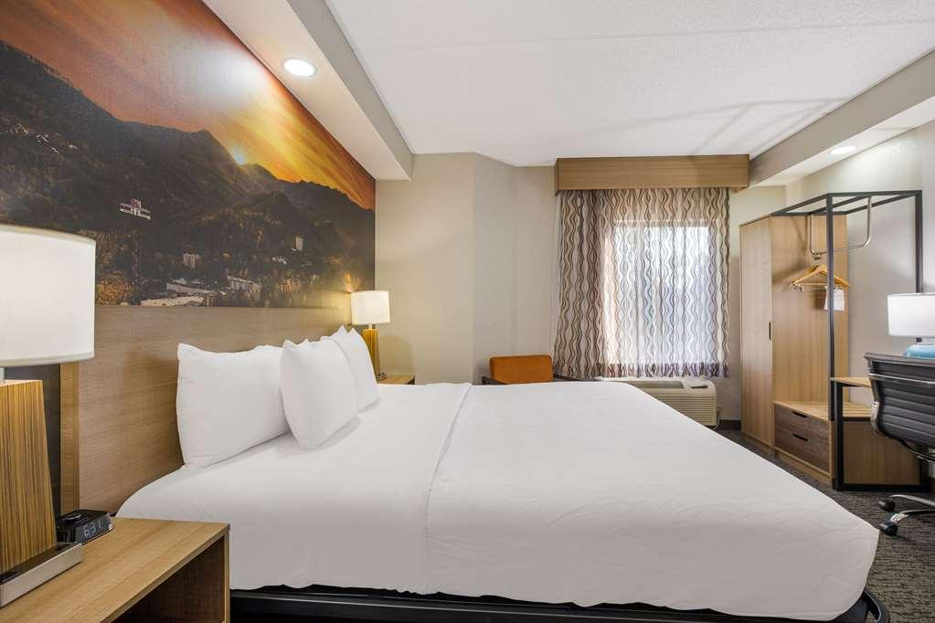 Clarion Pointe Sevierville-Pigeon Forge Bilik gambar